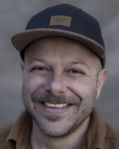 Porträit von Dominik Mayer Video Foto Grafik 3D Wiesbaden